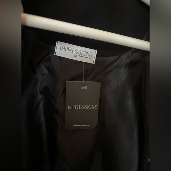 Impressions Elegant Black Outerwear - Picture 6 of 6